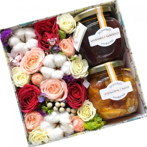 Подарочная коробка с цветами и джемом "Теплая Осень"